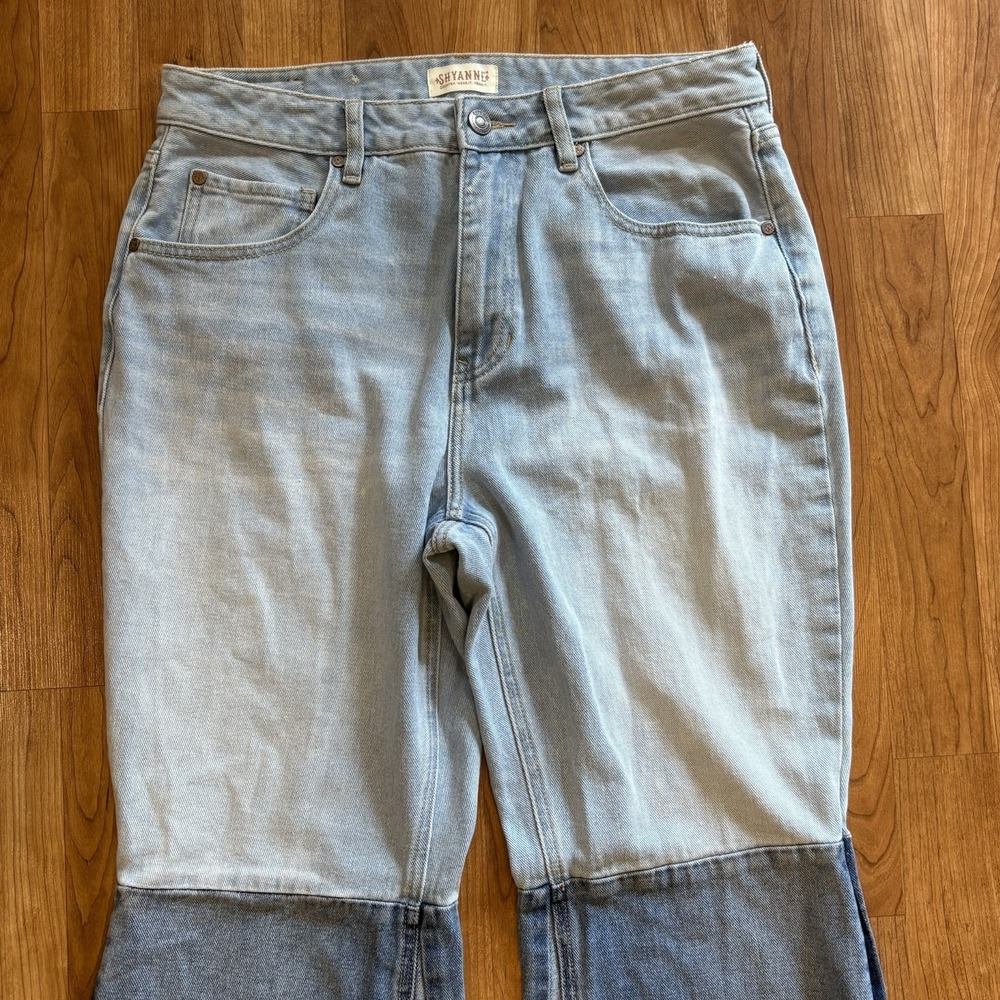 SHYANNE WOMEN'S TWO TONE LIGHT WASH HIGH RISE FLARE JEANS 33‎ SHORT Western - Picture 5 of 14